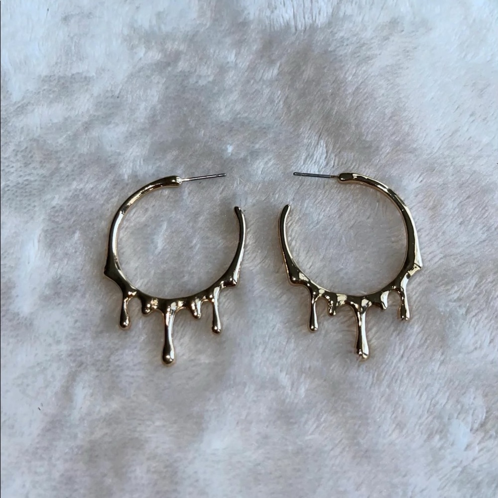 Drip hoop earrings